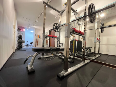 MIYAZAKI GYM 豊洲_パーソナルジム_マシン